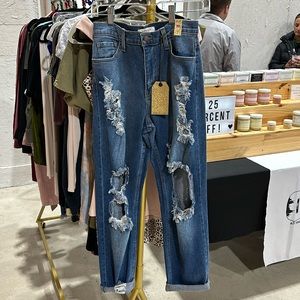 VIBRANT MIU Distressed Mom Jeans